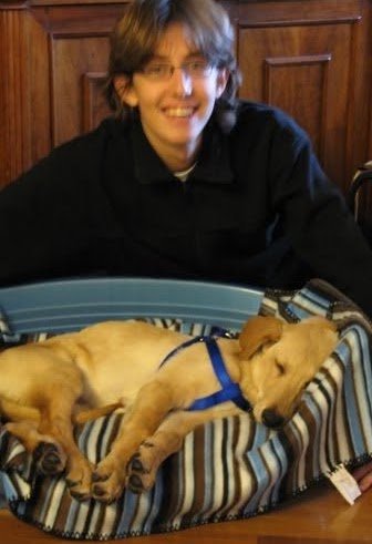 Federico con il cucciolo Spillo